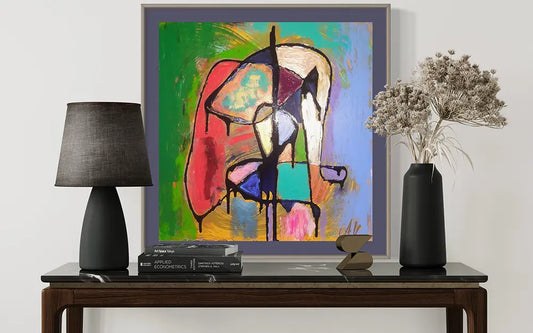 abstraktes Bild mit Tisch und Vase und Lampe und kleiner Figur