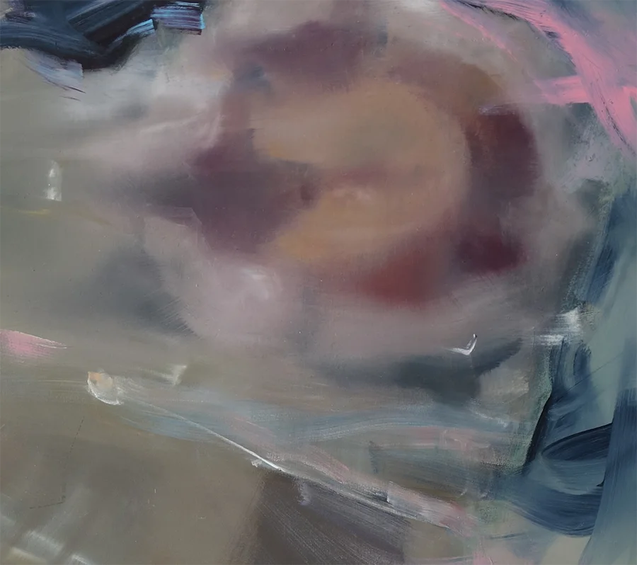 Schwimmende Quallen im Wasser, quadratisches Format, Wasser mit Reflexen, Sand, Details der Quallen