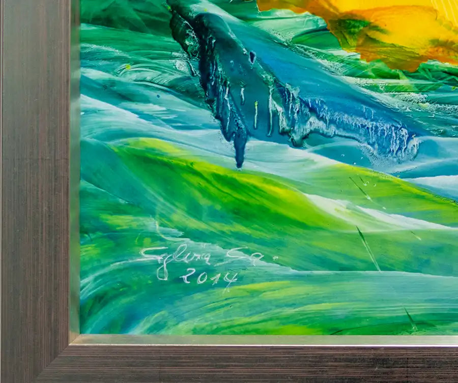 abstraktes Gemälde in Gelb, Blau,und  grün, in goldenem Rahmen, horizontale Streifen, Detailansicht mit SIgnatur der Künstlerin.