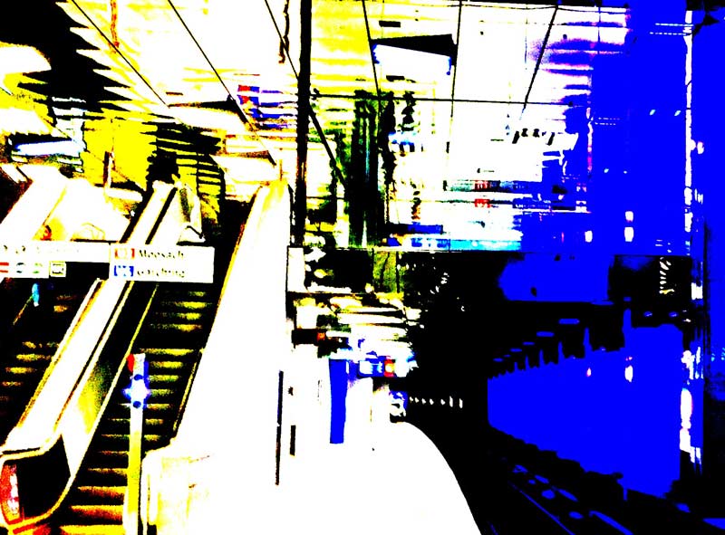 abstrahiertes Foto einer Münchner U-Bahn Station, querformat, detailaufnahme