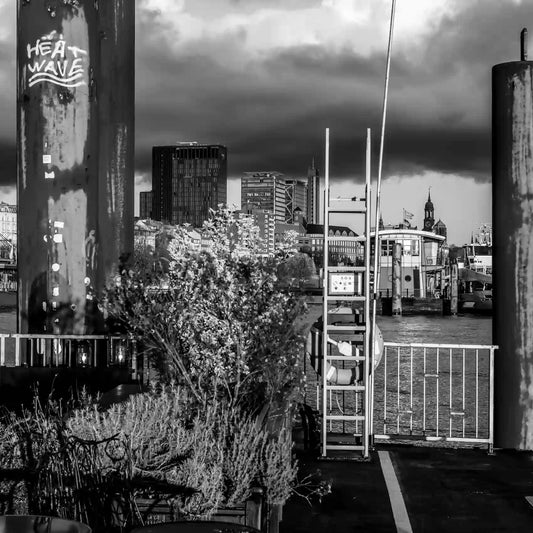 Alternative Ansicht - Motiv Hamburger Hafen - Kunstdruck auf Aluminium