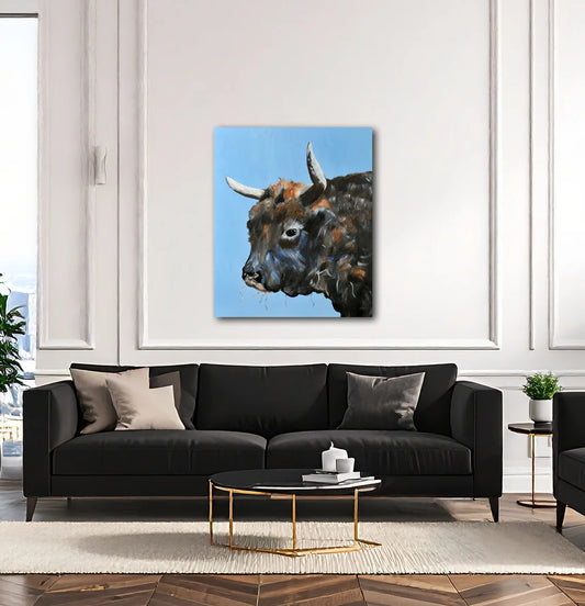 Ferdinand von Christel Keller an der Wand – Fineart Print auf Leinwand, 4cm Galerie-Keilrahmen, majestätisches Stierporträt | Kunst-Direkt.de

