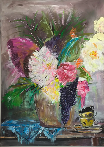 Kaffee Pause – Acrylgemälde von Maren Lüke-Amato, 140x100 cm, Blumenbouquet in Pink und Violett mit Kaffeetassen | Kunst-Direkt.de
