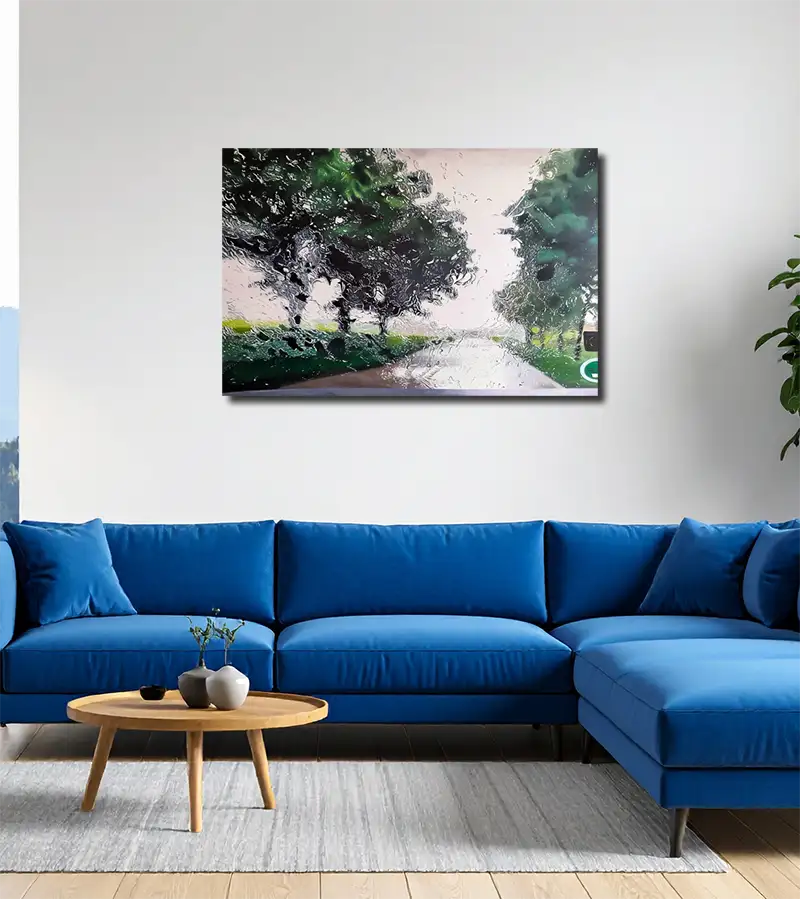 Ölgemälde, Querformat, eine Baumallee aus einem Auto gesehen im Regen, Tropfen sind auf der Scheibe zu sehen, an heller Wand hängend, 120 x 80 cm, Ulla Kutter, Kunst-Direkt.de