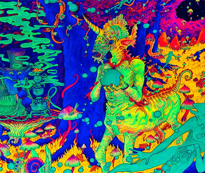 querformat, Neonfarben Violett, Grün, Orange, blau, Phantasiegestalten in einem Wald, fliegende und stehende Wesen, Detail eines Phantasiewesens.