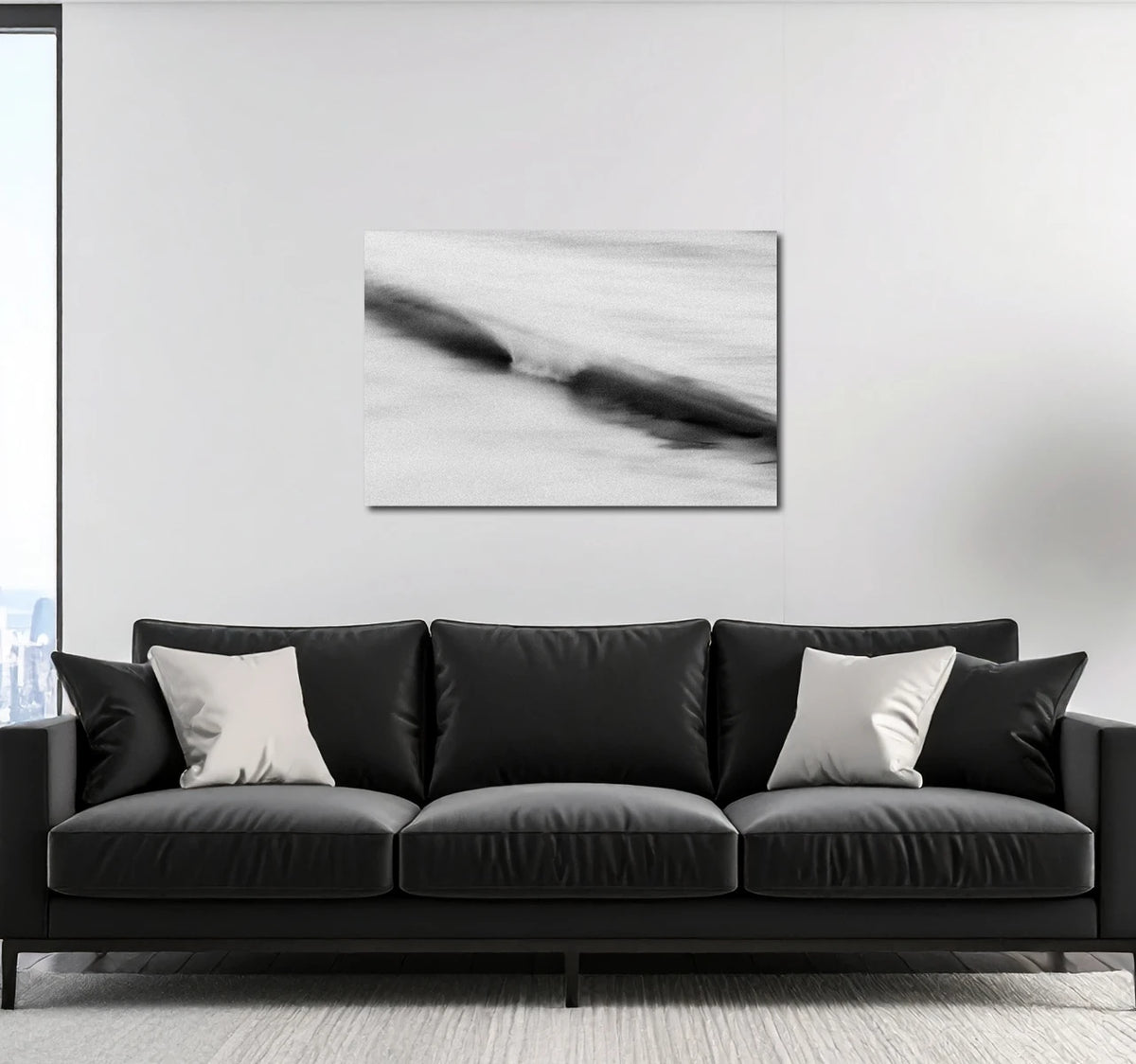 Großformatige Schwarz-Weiß-Fotokunst The Beauty of Confrontation von Malte Lüdemann im minimalistischen Wohnzimmer oder Architekturbüro