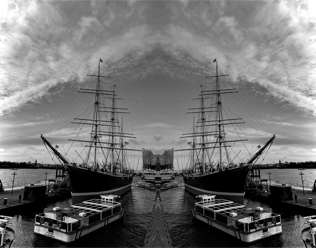 Doppelsicht - Architektur Fotografie - Kunstdruck auf Leinwand