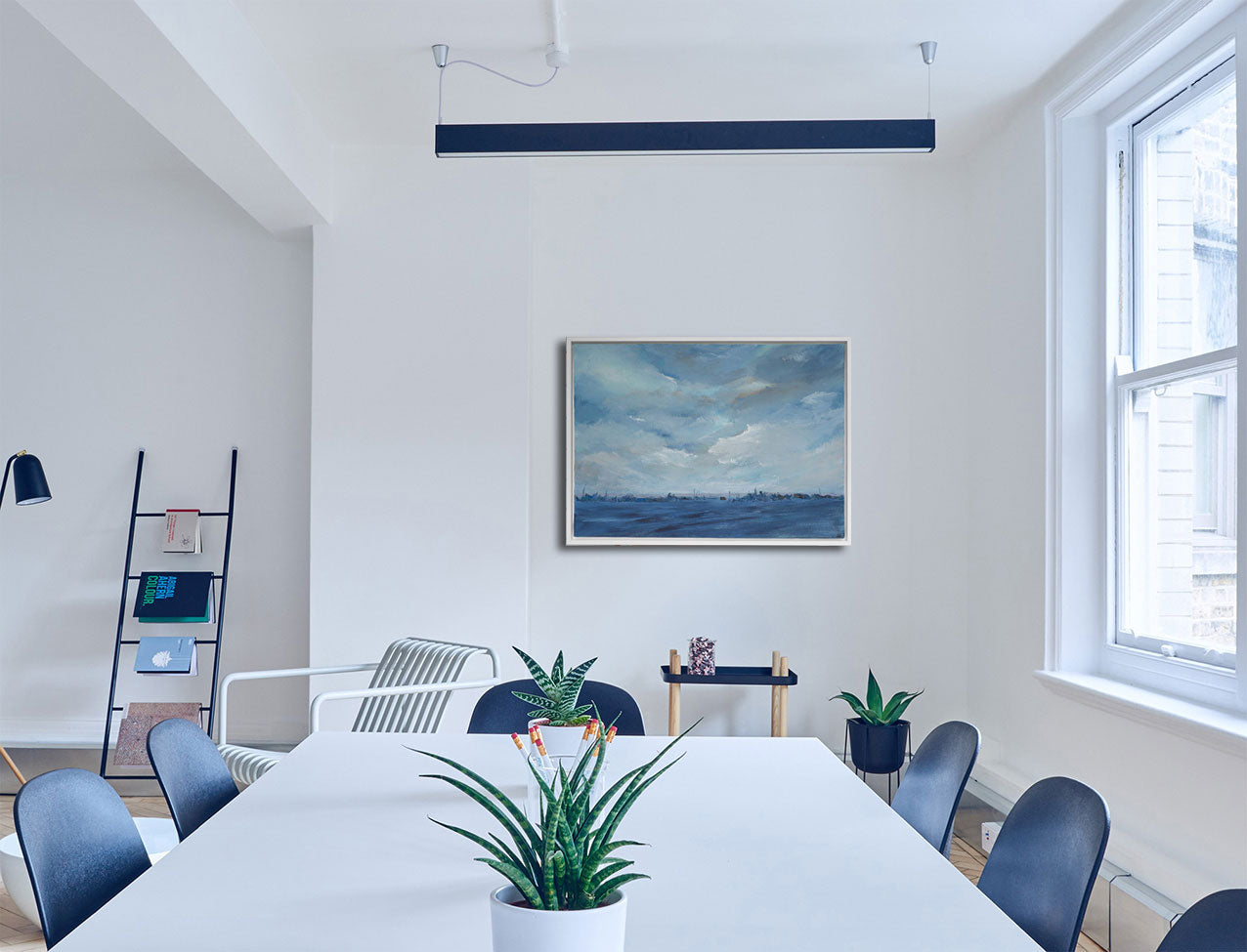 SKY-LINE No 143 - Abstrakte Landschaft, Acrylgemälde auf Leinwand, an heller Wand hängend